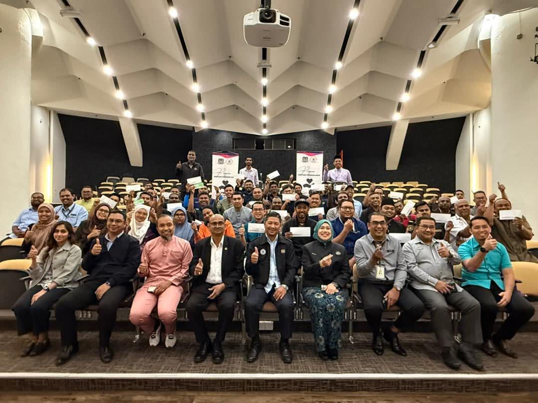  பினாங்கு மாநகராட்சியின் ஊழியர் ஒன்றியம் சார்பில் பள்ளிக்கூட உபகரணங்களுக்கான கொள்முதல் பற்றுச்சிட்டைகள்!