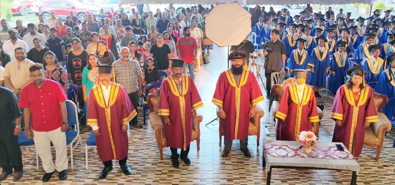 ரினி தோட்டத் தமிழ்ப்பள்ளி ஆறாம் ஆண்டு மாணவர்களின் பட்டமளிப்பு விழா சிறப்பாக நிறைவு