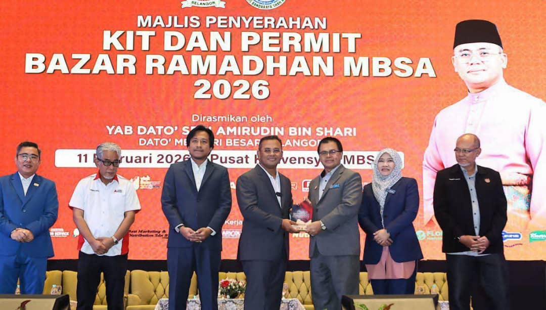 2123 பேருக்கு பசார் ரமடான் நோன்புப் பெருநாள் சந்தைக்கான பெர்மிட்டுகள் வழங்கப் பட்டுள்ளன; அமிருடின் ஷாரி தகவல்