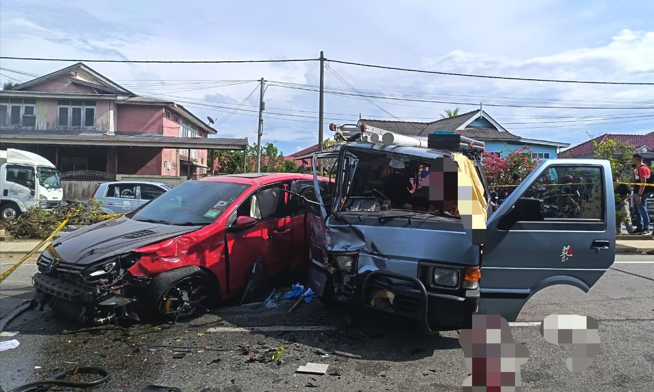Remaja maut tiang lampu tembus kepala dalam nahas jalan