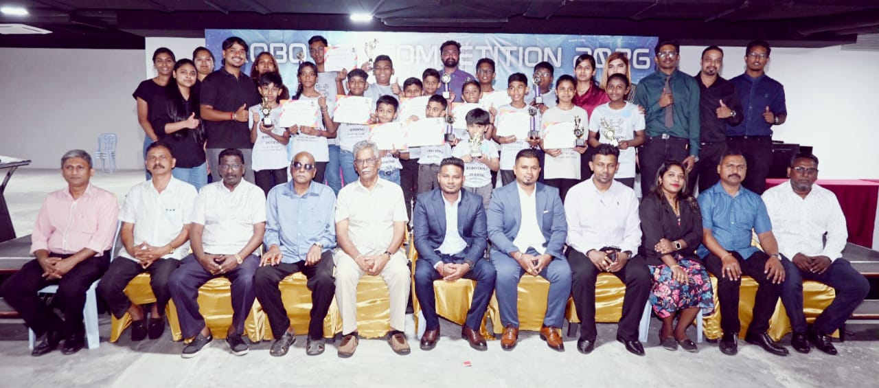 மாணவர்கள் தொழில் நுட்ப கல்வி கற்பது அவசியம்