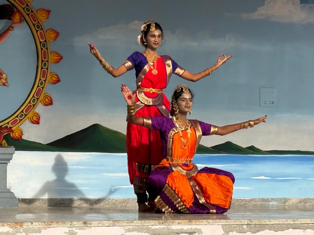 உத்திரகோசமங்கை திருக்கோவிலில் நெஞ்சை கொள்ளை கொள்ளும் பரதநாட்டிய விழா