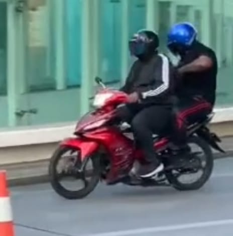 Lelaki Parah Ditetak Kumpulan Bermotosikal di Jalan Kelawai