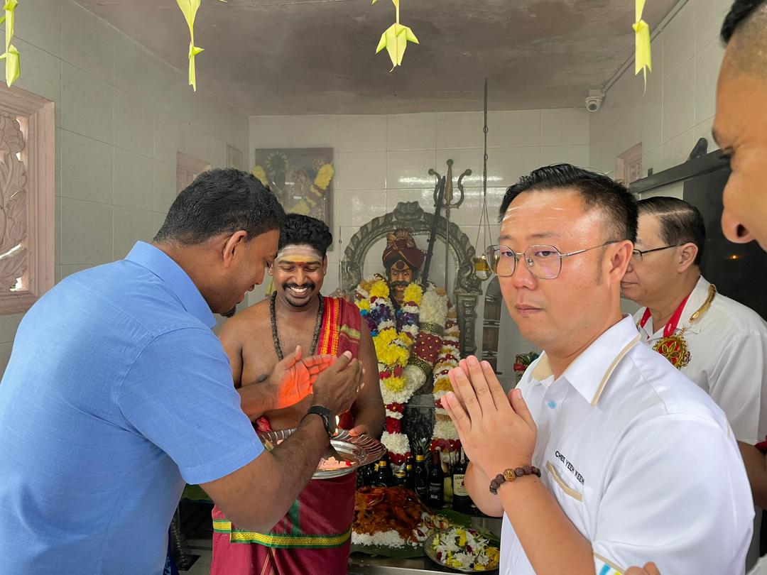 உஜோங் பத்து ஐயா கோவிலில் 12ஆவது ஆண்டு விழா – தலைவர்கள் கலந்து கொண்டனர்