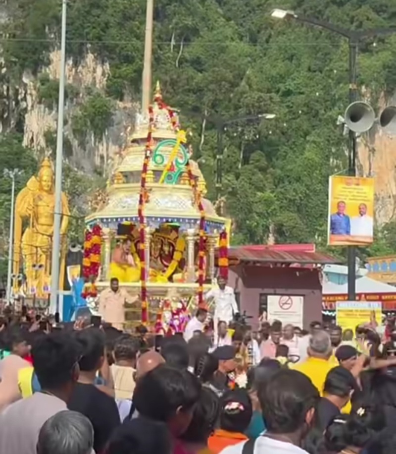 தாய் வீடு திரும்பினார் பத்துமலை முருகன்.   