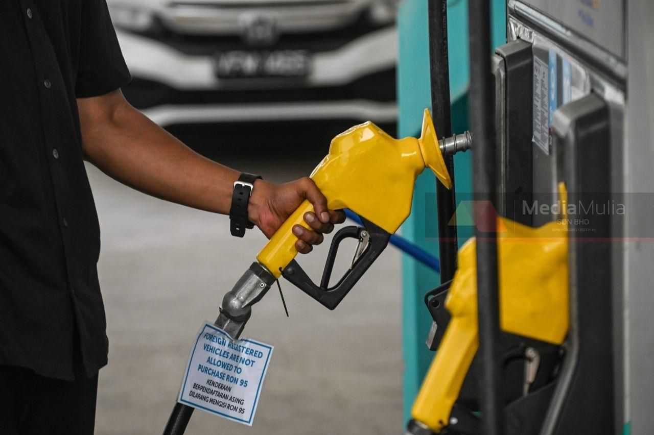 Pengamal media mohon pengecualian khas dari kerajaan kekalkan kuota 300 liter petrol RON95 sebulan