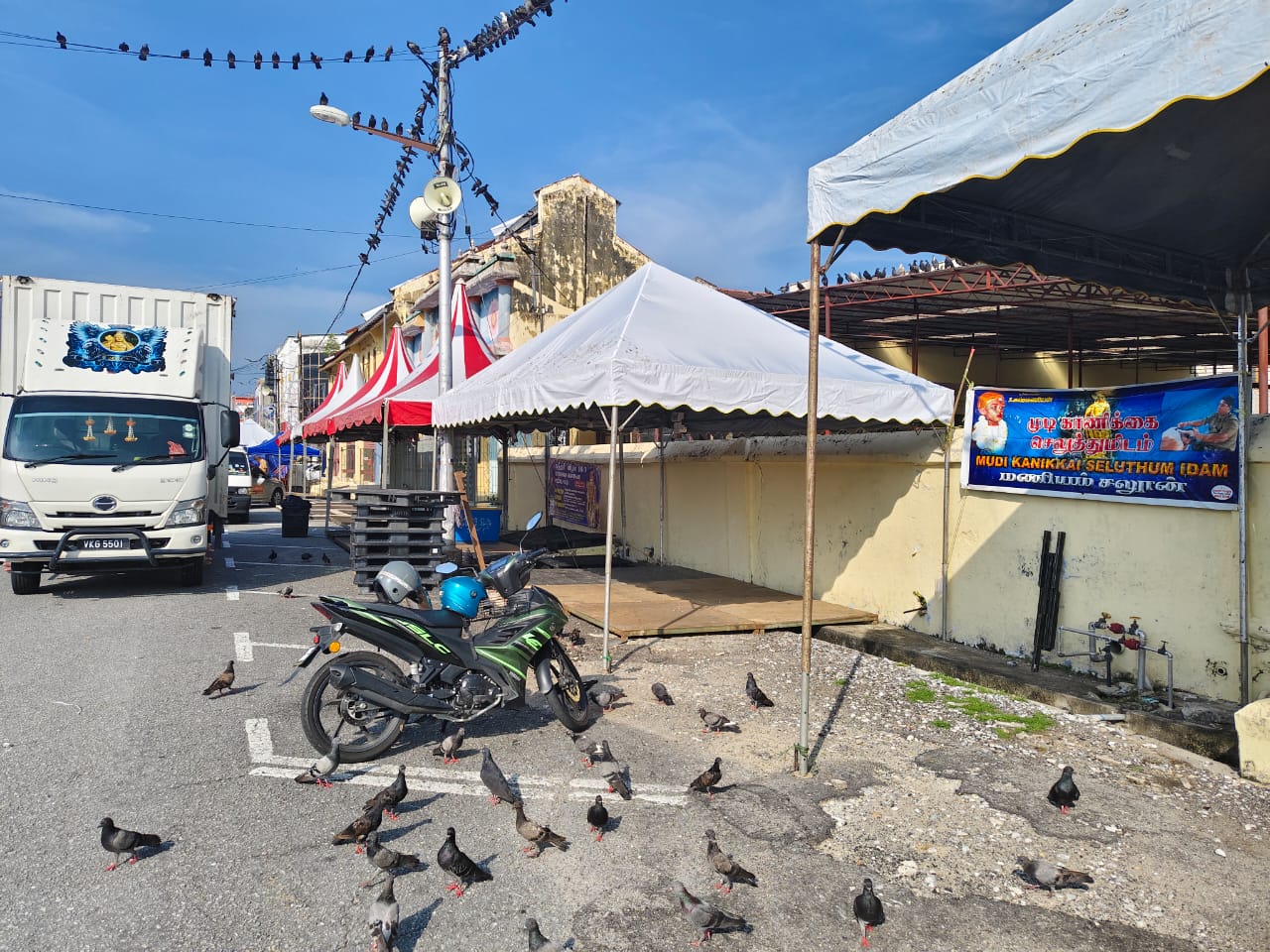 கோயில் வரிசையில் கூடாரங்கள் என்ற முட்டுக்கட்டை ; ஆலயத்தின் சார்பில் டத்தோ இராமச்சந்திரன் புகார்..!