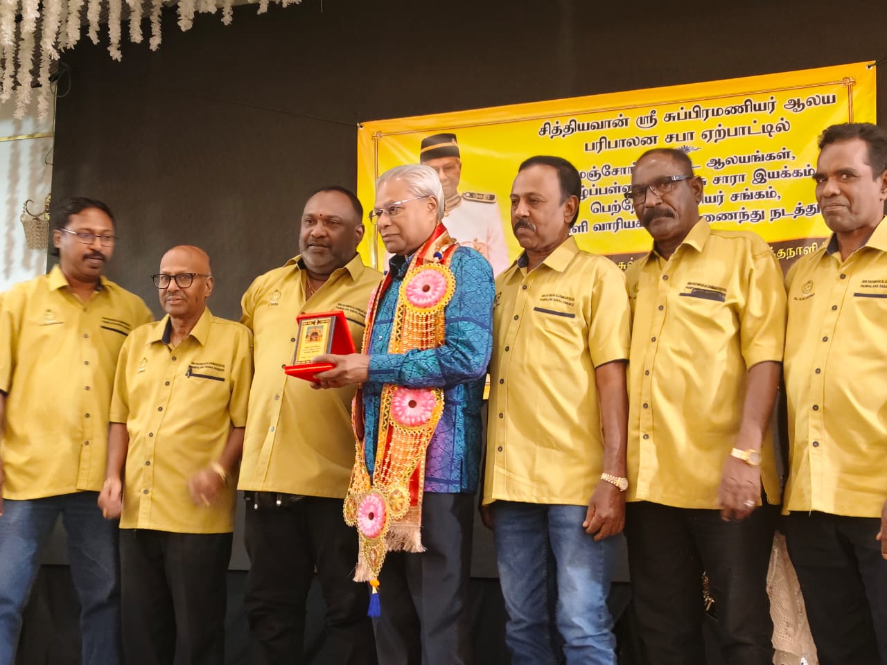 சித்தியவானில் அன்பு மழையில் நனைந்தார் சிவநேசன்