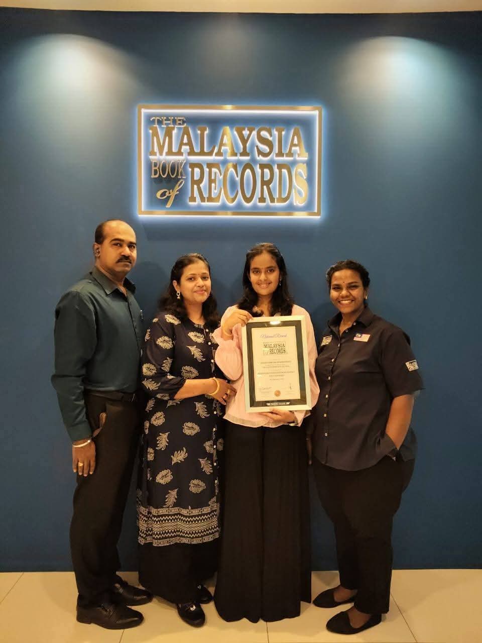 14-Year-Old Penang Student Sets Malaysia Book of Records for Pi Recitation