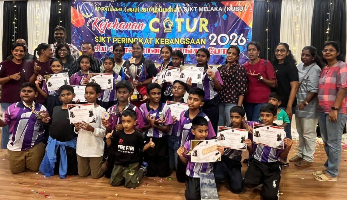 மலாக்கா மாநிலத்தில் தேசிய நிலையில் நடைபெற்ற சதுரங்கப் போட்டியில் ஜெஞ்ஜாரோம் தமிழ்ப் பள்ளி ' சதுரங்கச் சாணாக்கியன் ' விருது பெற்றது