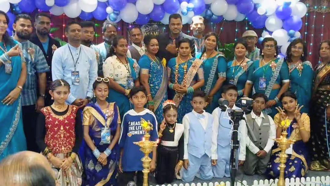 கஷ்டங்களைக் கடந்து இசை உலகில் சாதித்த தம்பதிகள்.